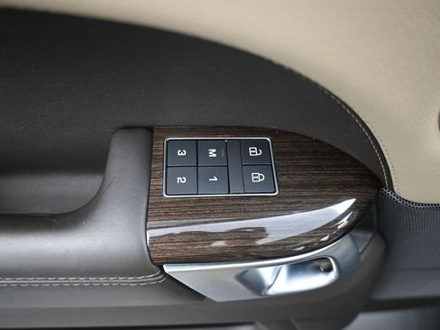 Used 2021 Land Rover Range Rover Sport HSE Silver Edition image 21