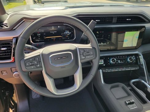 New 2026 GMC Sierra 2500 Denali w/ Denali Reserve Package image 13