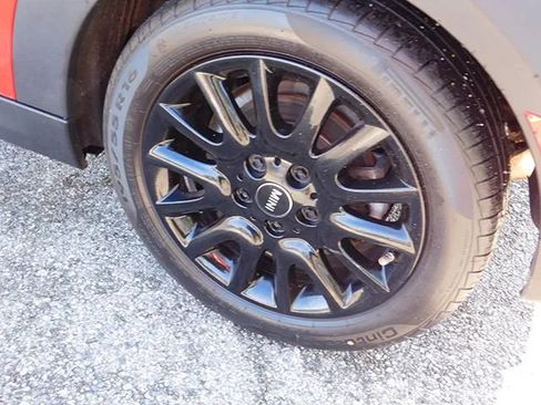 Used 2023 MINI Cooper 2-Door Hardtop image 8