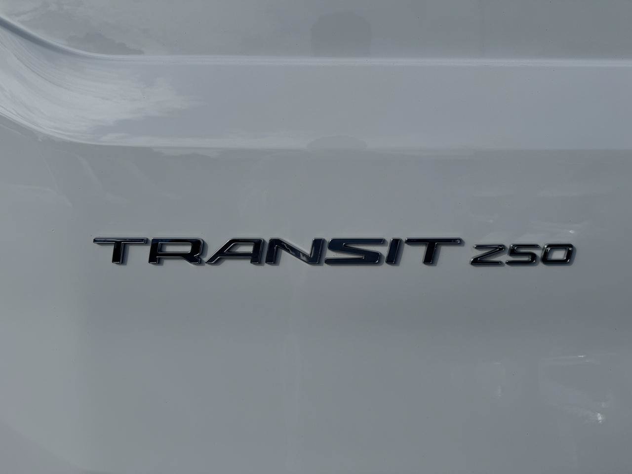 Used 2021 Ford Transit 250 Low Roof RWD image 44