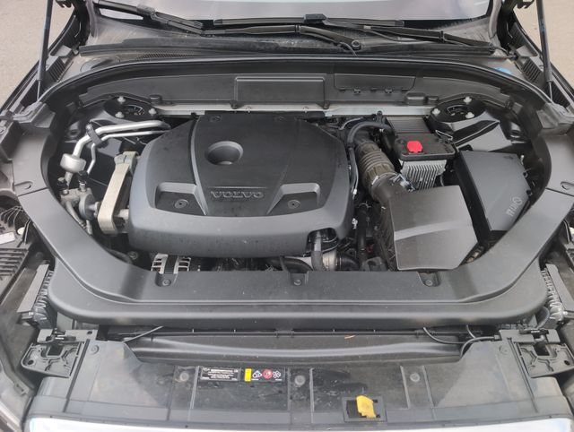 Used 2019 Volvo XC60 T6 Momentum w/ Multimedia Package AWD/4WD image 33