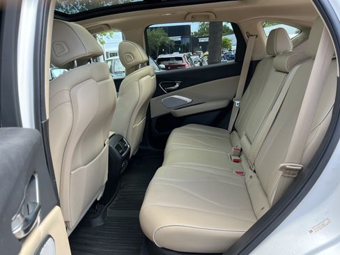 Used 2019 Acura RDX FWD w/ Advance Package image 30