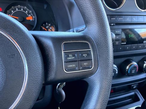 Used 2016 Jeep Patriot Sport w/ Power Value Group image 24