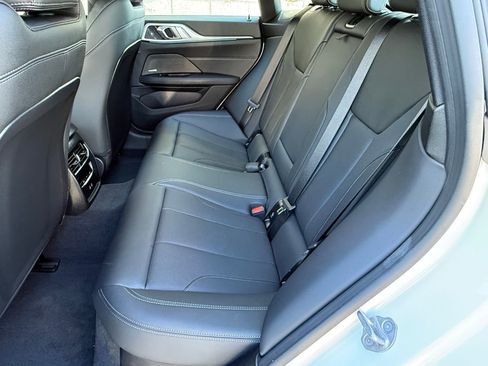 Used 2025 BMW i4 eDrive40 image 33