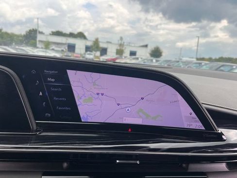 Used 2022 Cadillac Escalade ESV Sport RWD image 24