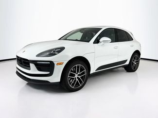 Certified 2025 Porsche Macan AWD/4WD video 1