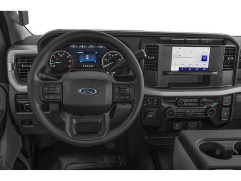 New 2027 Ford F250 XLT w/ XLT Premium Package AWD/4WD image 4