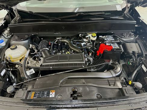 Used 2025 Ford Bronco Sport Outer Banks w/ Outer Banks Tech Package+ AWD/4WD image 34