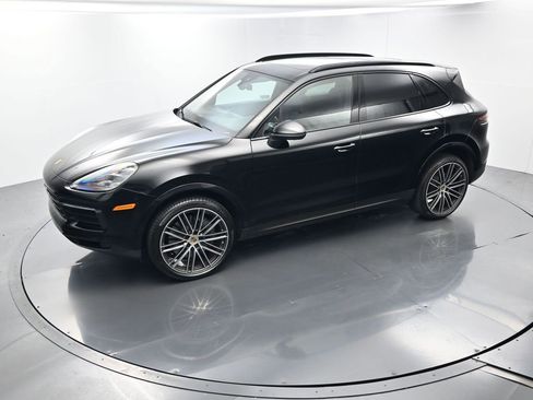 Certified 2021 Porsche Cayenne S AWD/4WD image 34