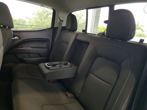 Used 2019 Chevrolet Colorado LT w/ LT Convenience Package RWD image 8
