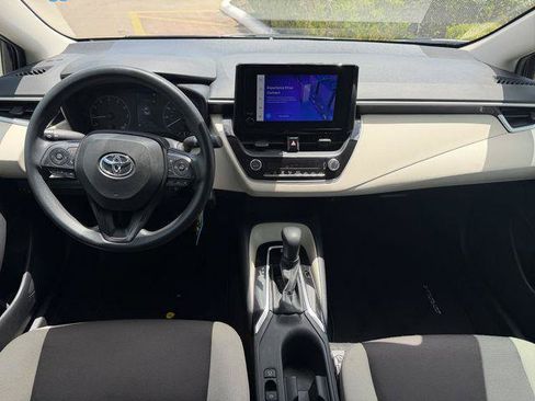 Certified 2025 Toyota Corolla LE FWD image 9