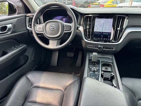 Used 2024 Volvo S60 B5 Core FWD image 11