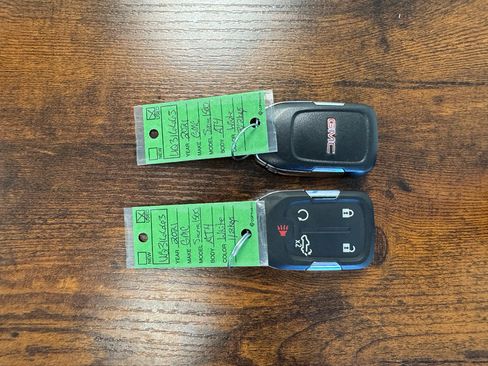 Used 2021 GMC Sierra 1500 AT4 w/ AT4 Value Package AWD/4WD image 45