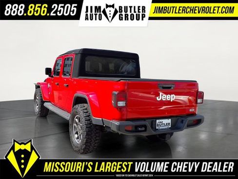 Used 2020 Jeep Gladiator Overland w/ Cold Weather Group AWD/4WD image 2