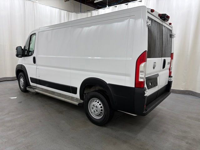 Used 2025 RAM ProMaster 2500 w/ U-Haul Equipment Group FWD image 4