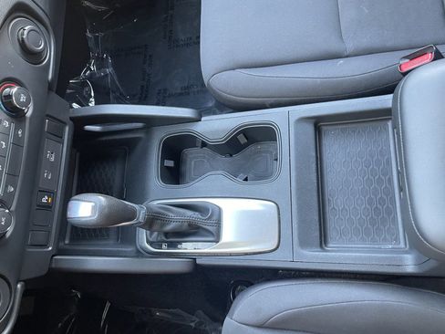 Used 2022 Nissan Frontier S w/ Technology Package image 48