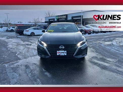 Used 2023 Nissan Altima 2.5 SV image 14