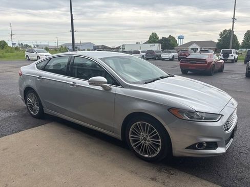 Used 2014 Ford Fusion SE w/ Equipment Group 202A AWD/4WD image 8