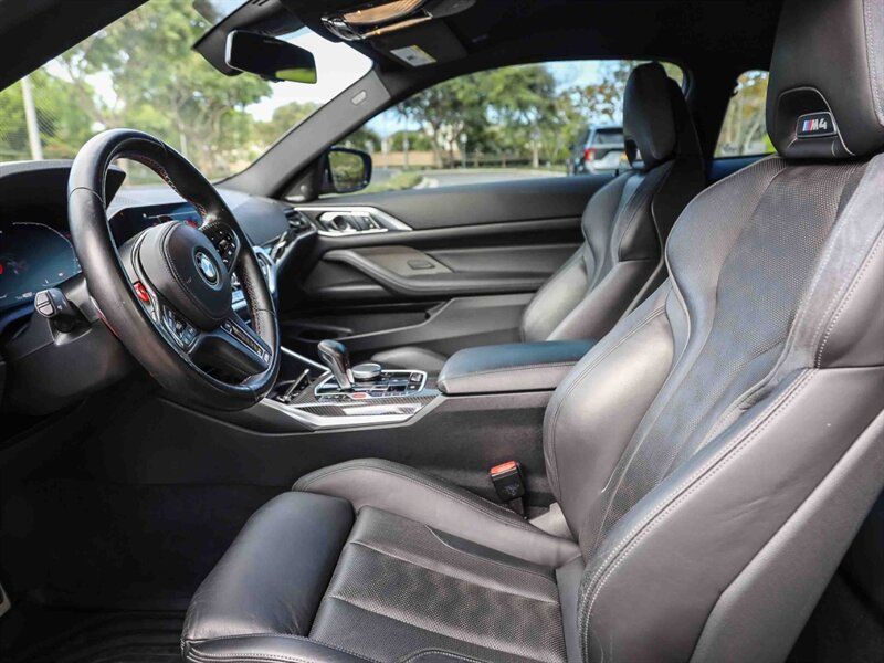 Used 2022 BMW M4 Competition w/ Executive Package RWD image 22