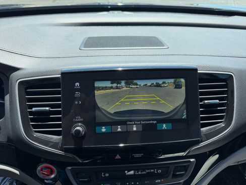 Used 2019 Honda Pilot Touring image 27