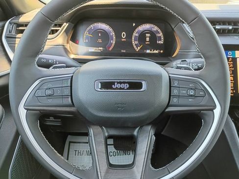New 2026 Jeep Grand Cherokee Limited AWD/4WD image 12