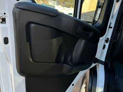 Used 2023 RAM ProMaster 2500 image 8
