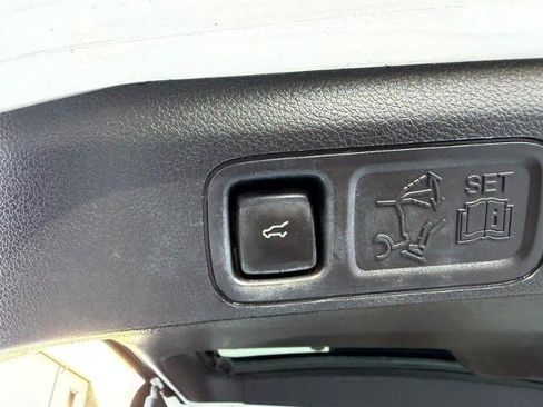 Certified 2020 Ford Expedition Platinum image 8