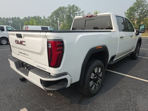 Used 2025 GMC Sierra 2500 Denali w/ Denali Reserve Package AWD/4WD image 7