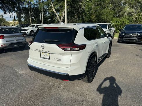 Used 2026 Nissan Rogue Platinum w/ Platinum Premium Package AWD/4WD image 12