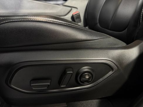 Certified 2024 Jeep Grand Cherokee Limited RWD image 23