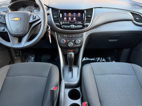 Used 2021 Chevrolet Trax LS w/ Tint and Cruise Package image 25