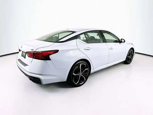 Used 2024 Nissan Altima 2.5 SR image 9