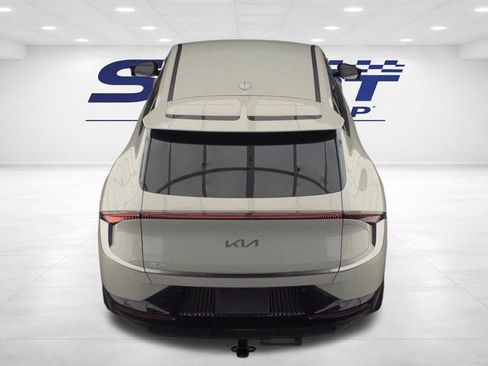 Used 2023 Kia EV6 Wind image 3