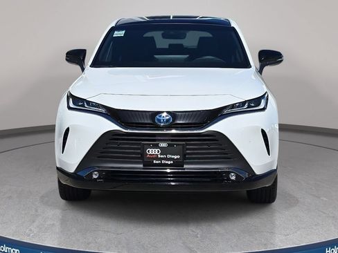 Used 2023 Toyota Venza Nightshade AWD/4WD image 3