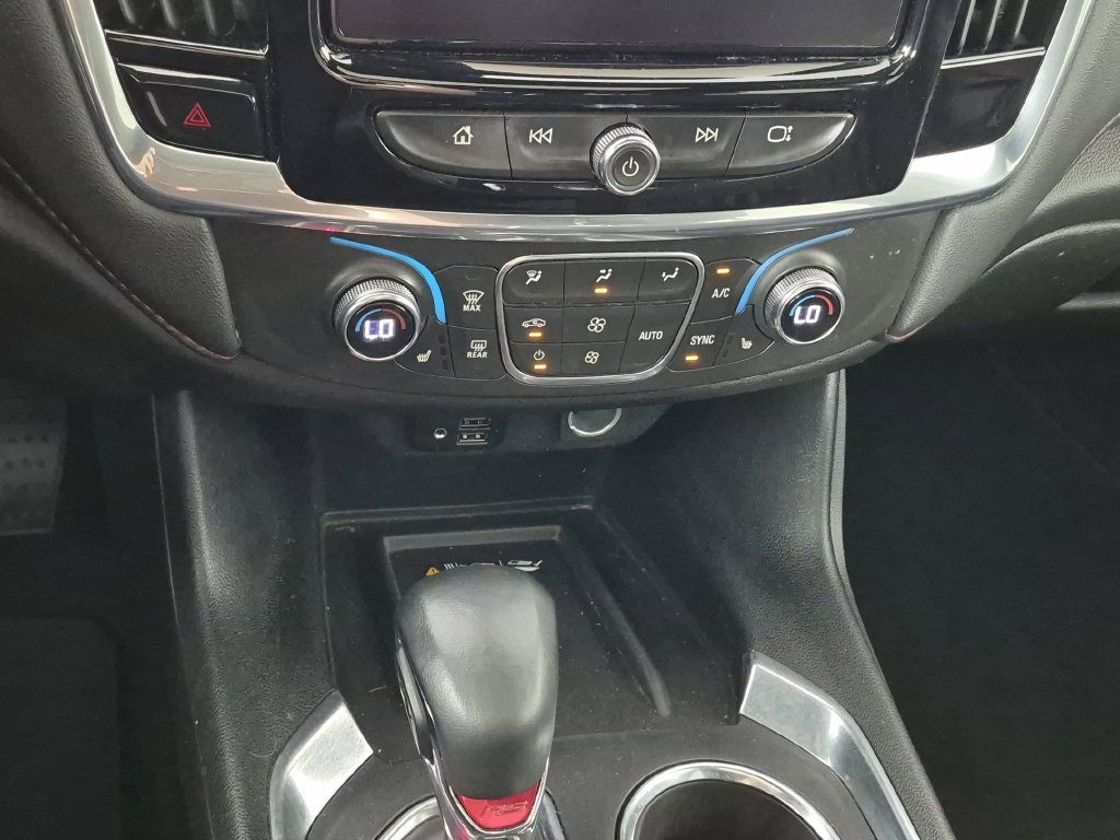 Used 2023 Chevrolet Traverse RS AWD/4WD image 26