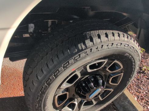 New 2026 Ford F250 Platinum AWD/4WD image 12