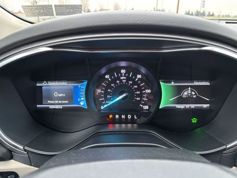 Used 2020 Ford Fusion SE image 37