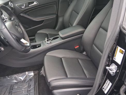 Used 2019 Mercedes-Benz CLA 250 4MATIC image 12