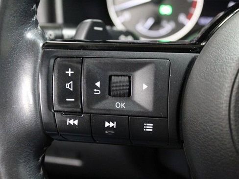 Used 2021 Nissan Rogue S FWD image 22
