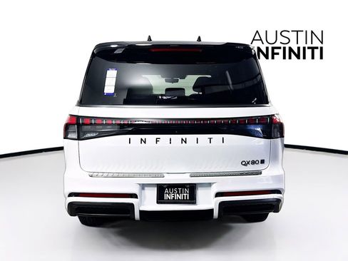New 2026 INFINITI QX80 Autograph image 8