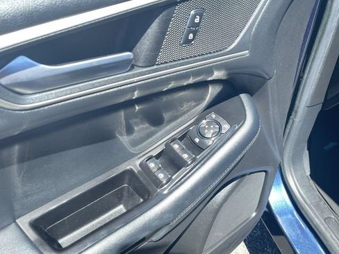 Used 2017 Ford Edge SEL w/ Equipment Group 201A AWD/4WD image 24