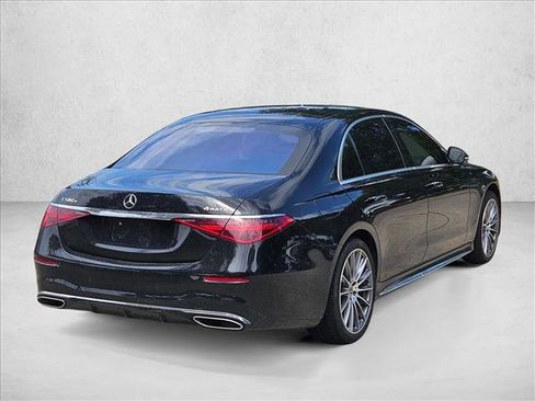Used 2024 Mercedes-Benz S 580e 4MATIC Sedan image 5