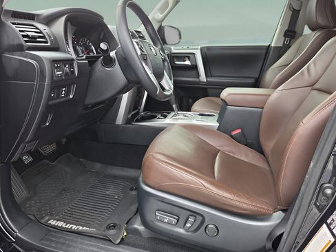 Used 2019 Toyota 4Runner Limited RWD image 9