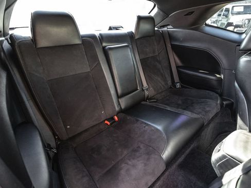 Used 2016 Dodge Challenger R/T Scat Pack w/ Leather Interior Group RWD image 23