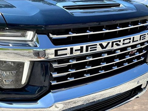 Used 2023 Chevrolet Silverado 3500 LTZ AWD/4WD image 36