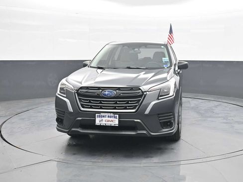 Used 2023 Subaru Forester AWD/4WD image 3