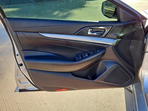 Used 2018 Nissan Maxima 3.5 SV image 11