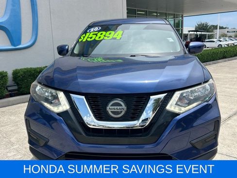 Used 2020 Nissan Rogue S FWD image 2