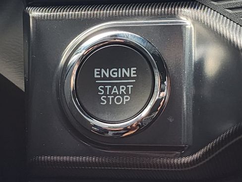 Used 2025 Ford F150 Raptor AWD/4WD image 35