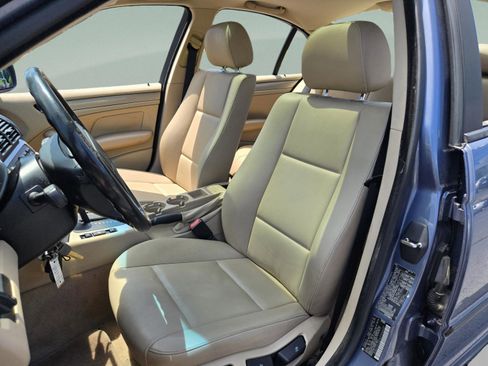 Used 2000 BMW 323i Sedan RWD image 13